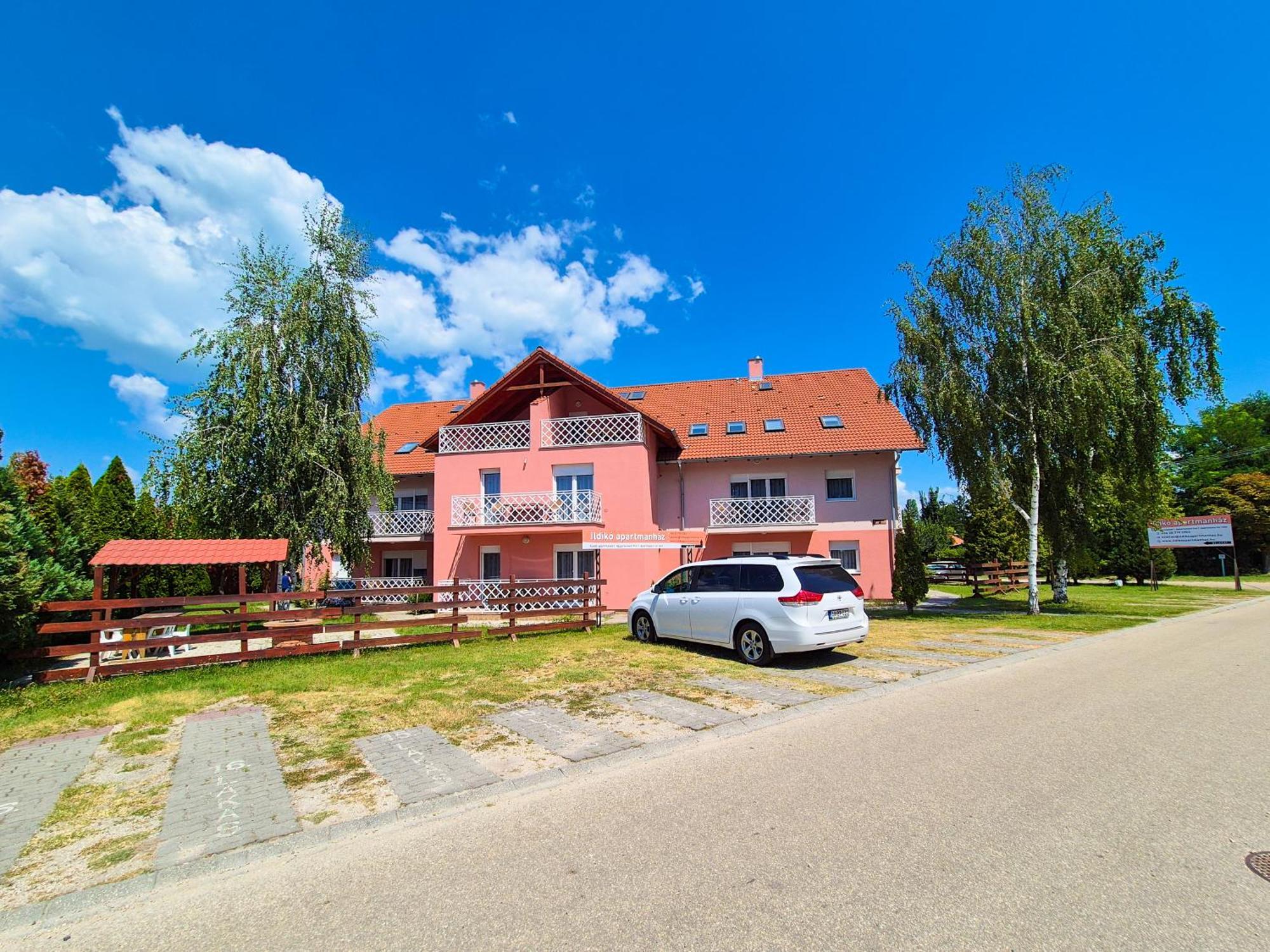 Ildiko Apartmanhaz Zamárdi Exteriér fotografie
